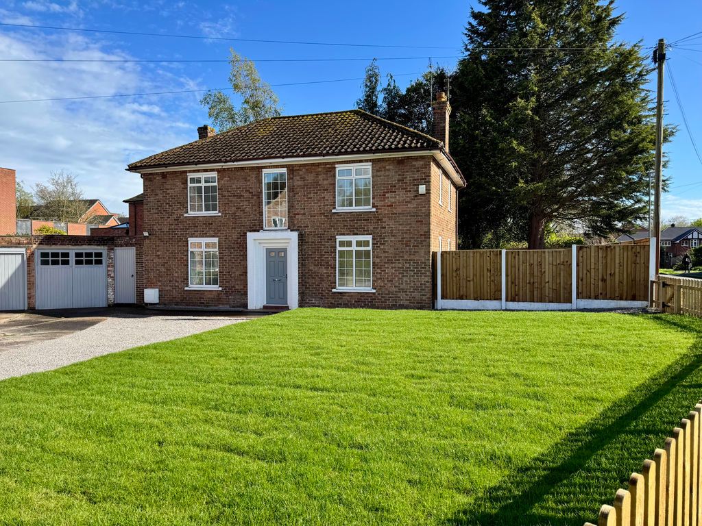 Property photo 1 of 26 Front Aspect