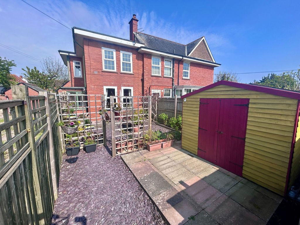 Property photo 3 of 14