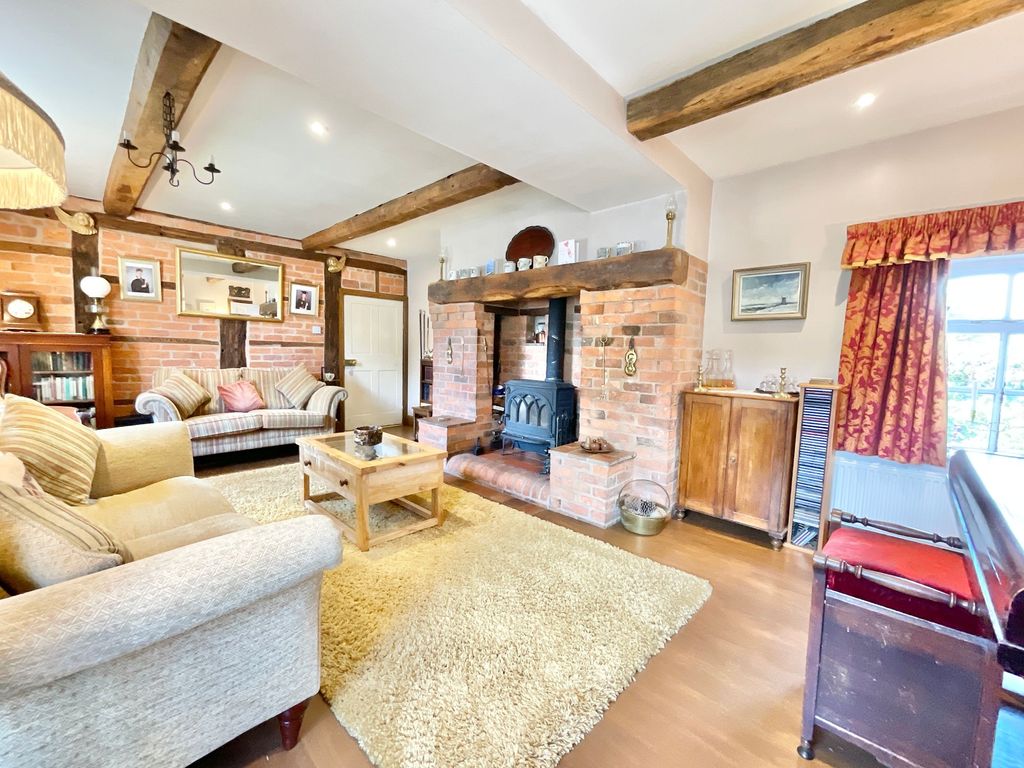 Property photo 3 of 36