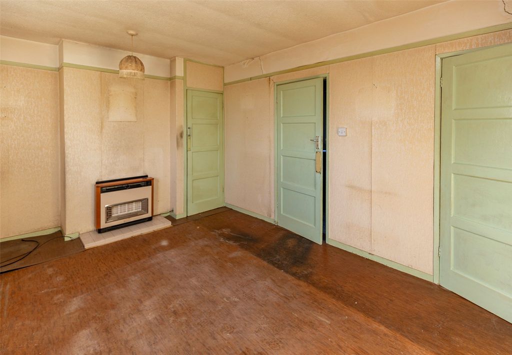 Property photo 3 of 12 Picture No. 05