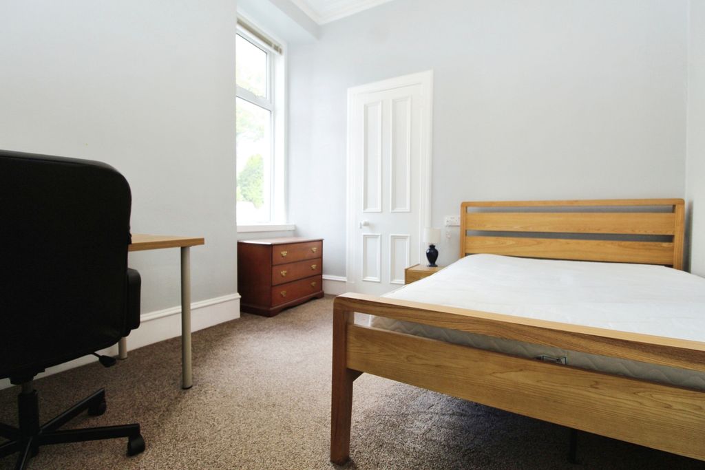 Property photo 3 of 15 349Bc4Ae-Img_5455