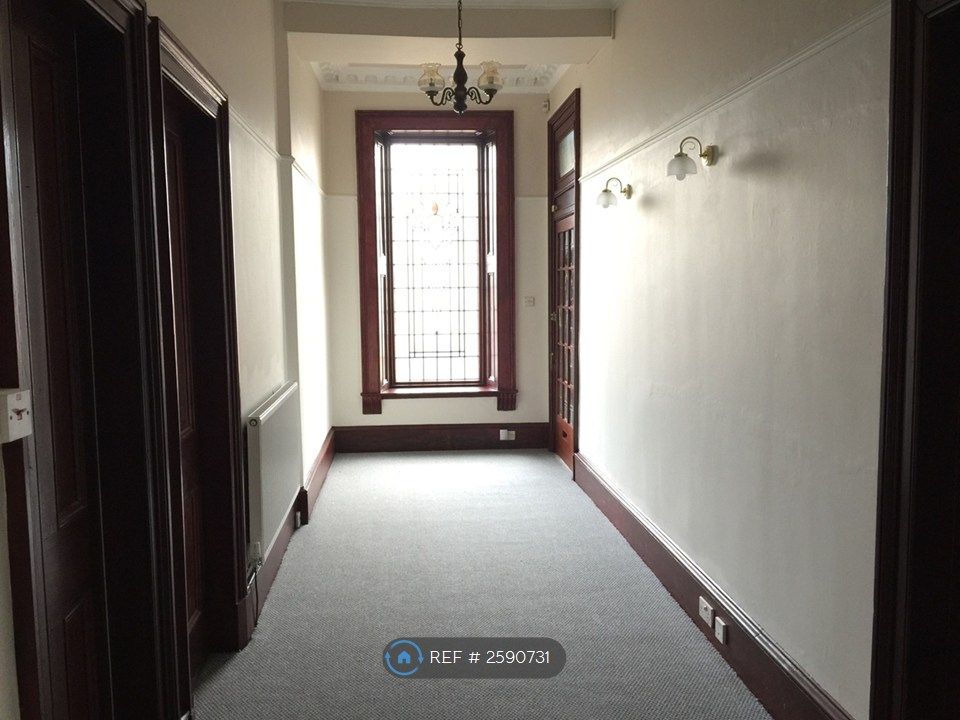 Property photo 2 of 13 Large Hall