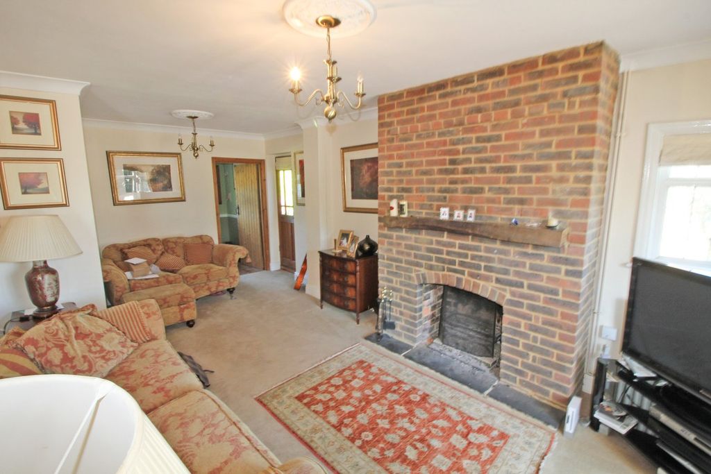 Property photo 3 of 14