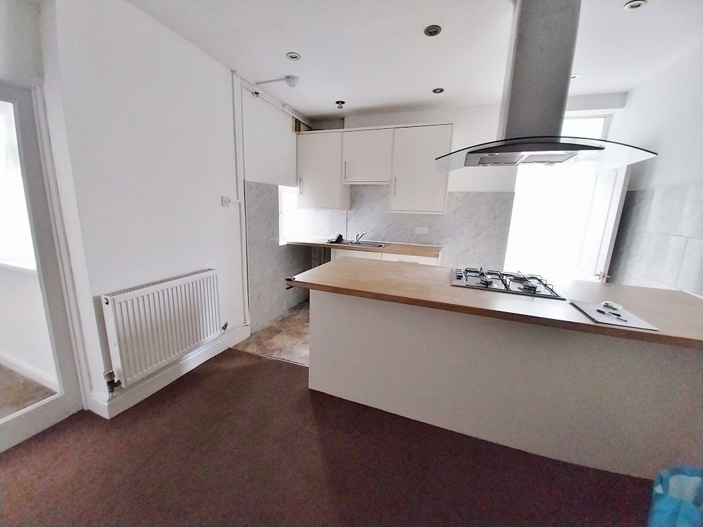 Property photo 3 of 26