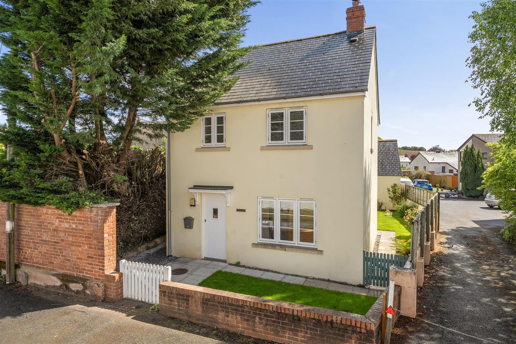 Property photo 1 of 15