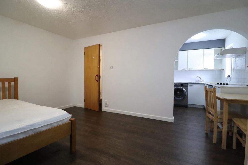 Property photo 3 of 7 Image (3).Jpg