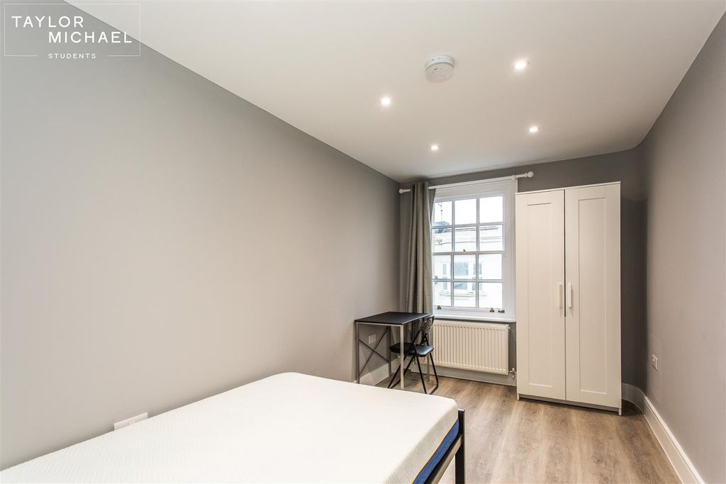 Additional image 17 of 6 bed maisonette to rentPreston Street, Brighton BN1