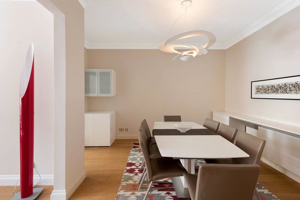 Property photo 3 of 8 Dining Room