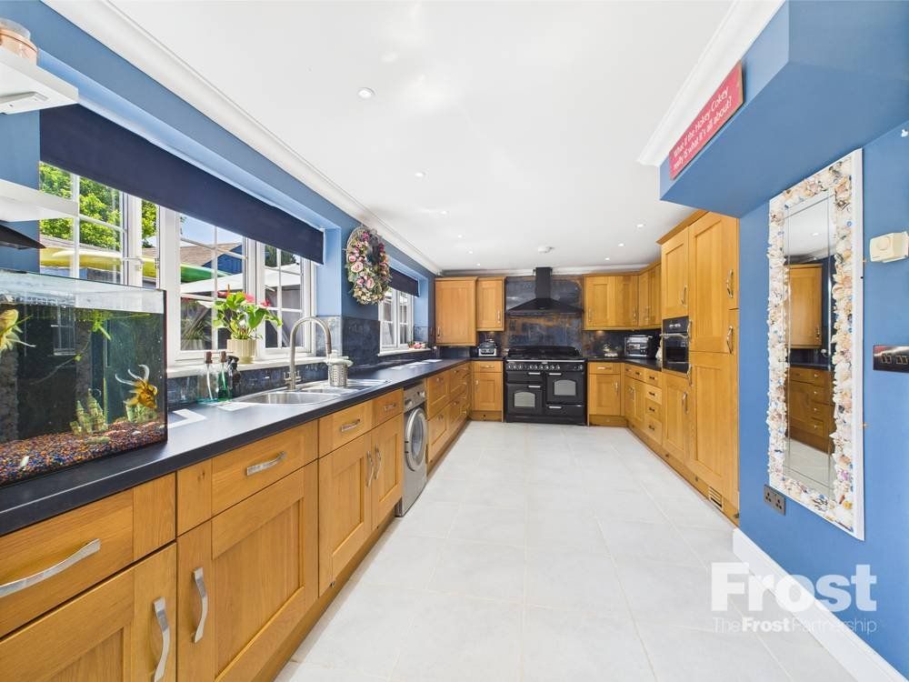 Property photo 3 of 18 Picture No. 04