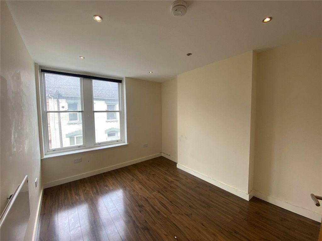 Property photo 2 of 10 Picture No. 06