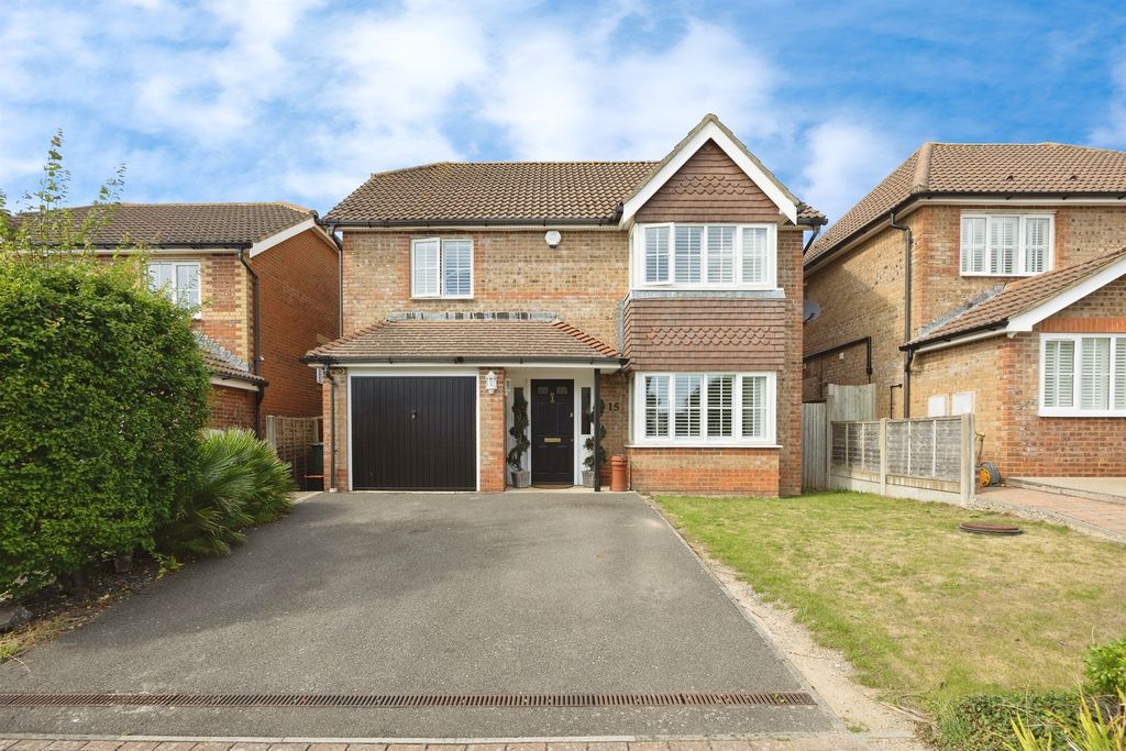 Property photo 1 of 17