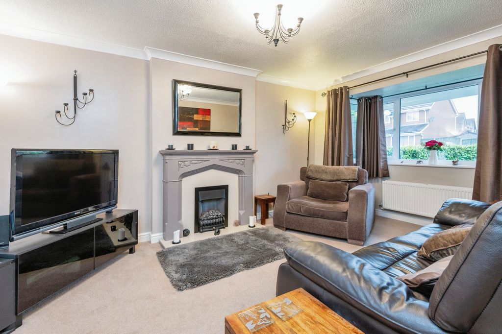 Property photo 2 of 22
