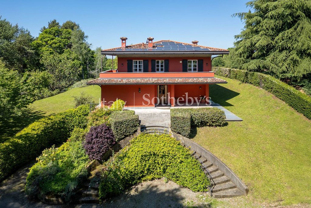 Property photo 2 of 33