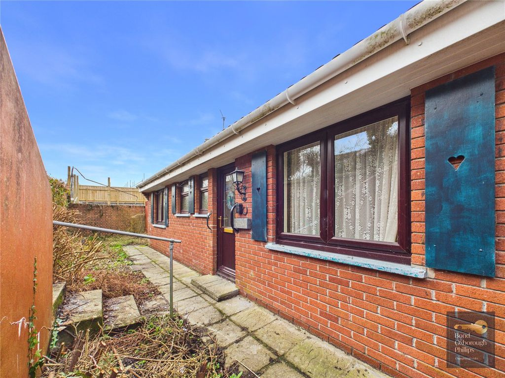 Property photo 1 of 19 Front