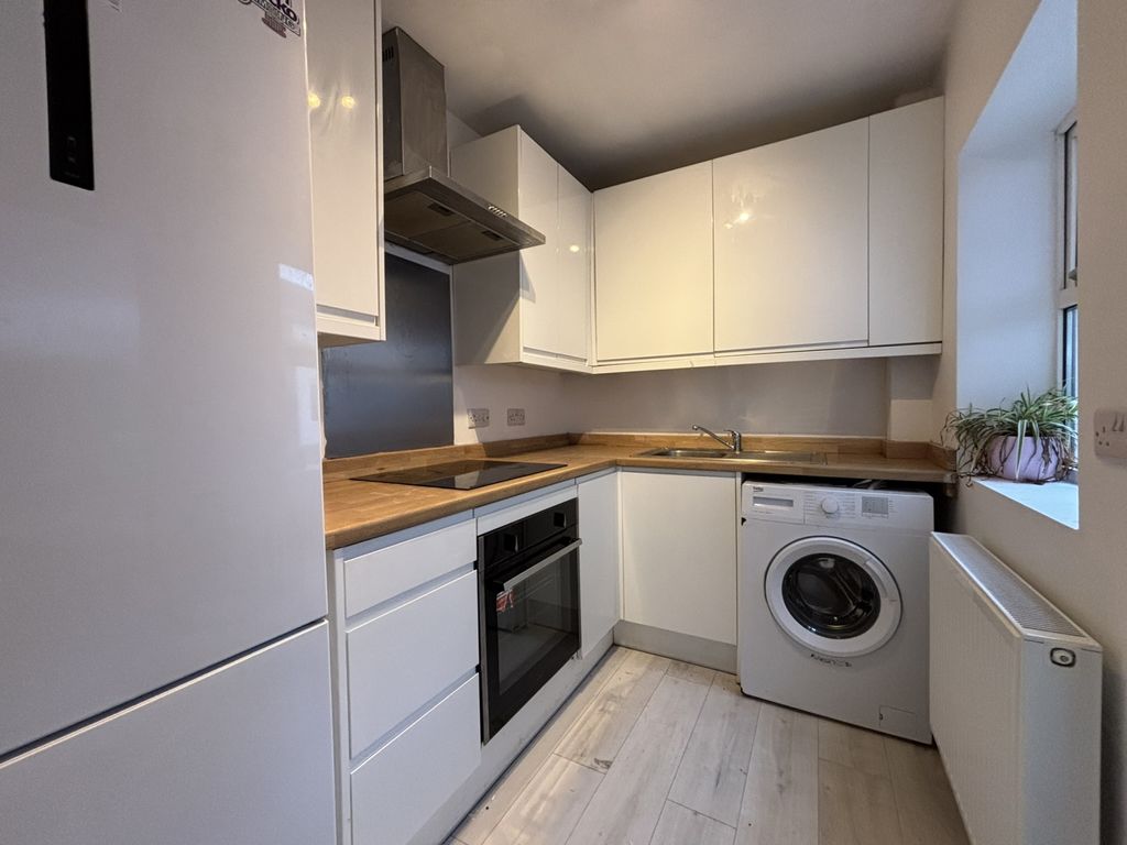 Property photo 2 of 7 Img_5029