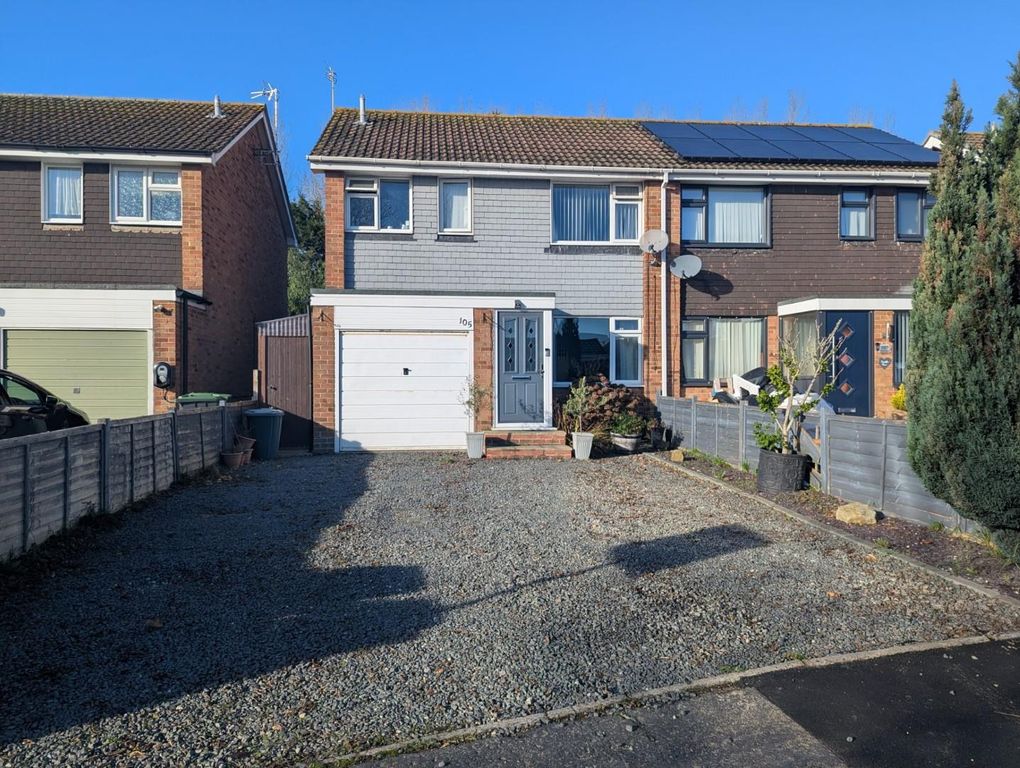 Property photo 1 of 17 Nutwick Front.Jpg