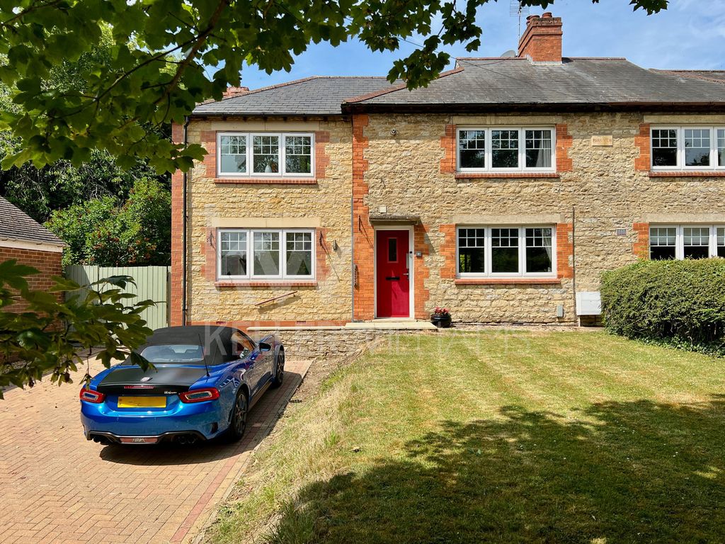Property photo 1 of 33