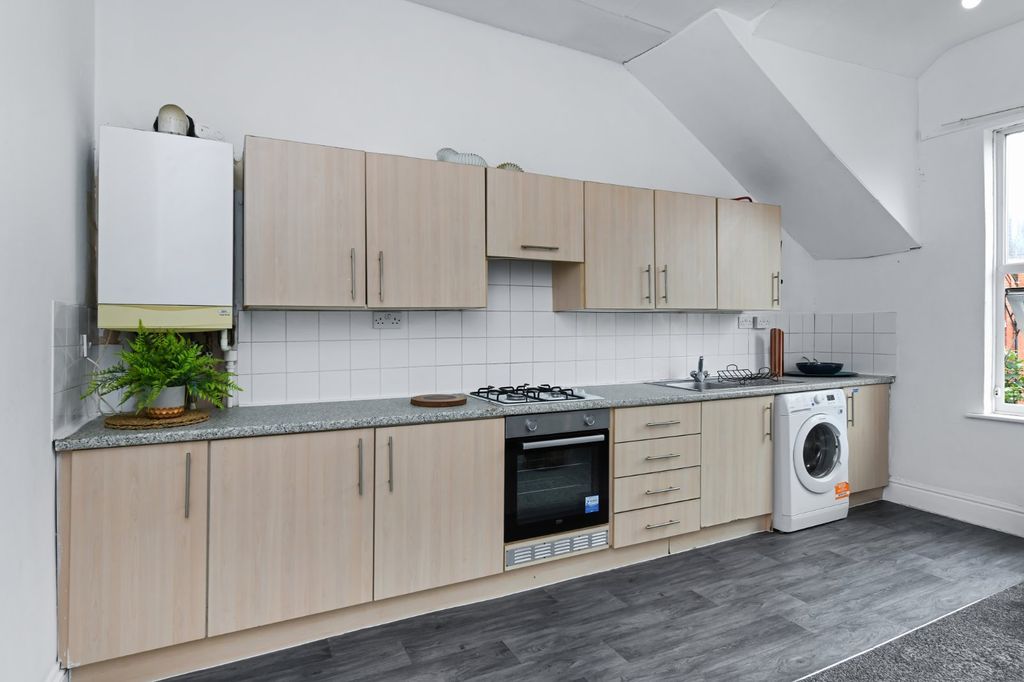 Property photo 3 of 9 Picture No. 22