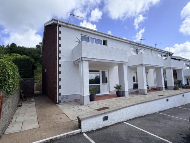 Property photo 1 of 9 Front Picture