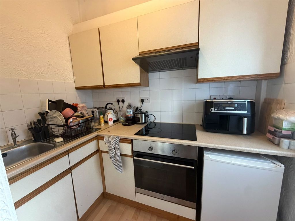 Property photo 2 of 7 Picture No. 01