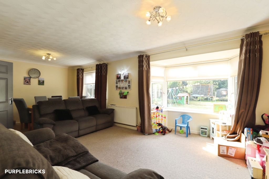 Property photo 3 of 36
