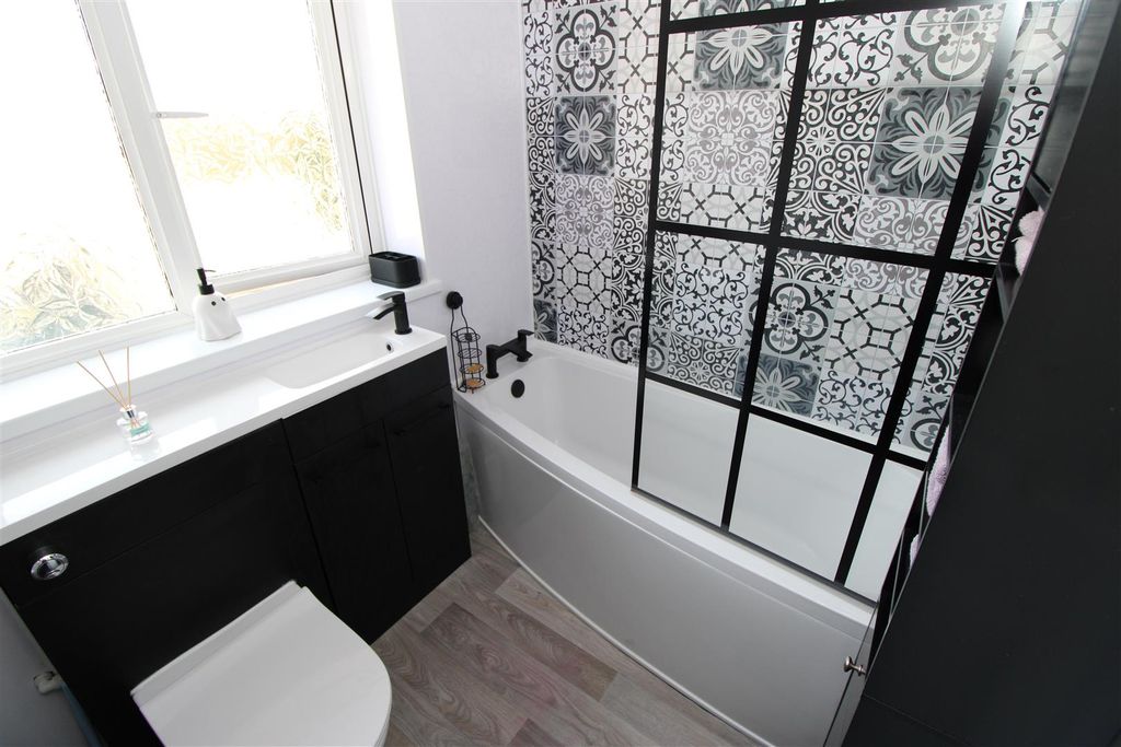 Property photo 3 of 16 Img_8939.Jpg