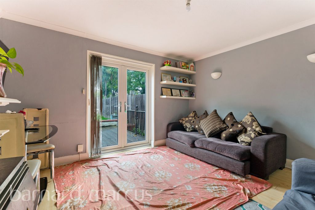 Property photo 3 of 12