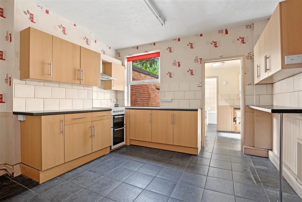 Property photo 2 of 17 Kitchen_2.Jpeg