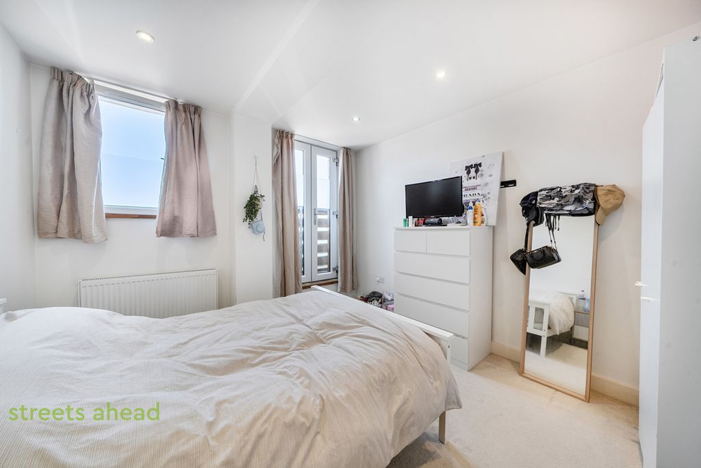 Property photo 2 of 10 3120Be76-c541-4A3...