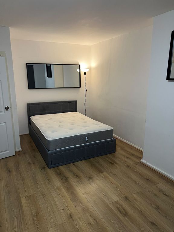 Property photo 2 of 3