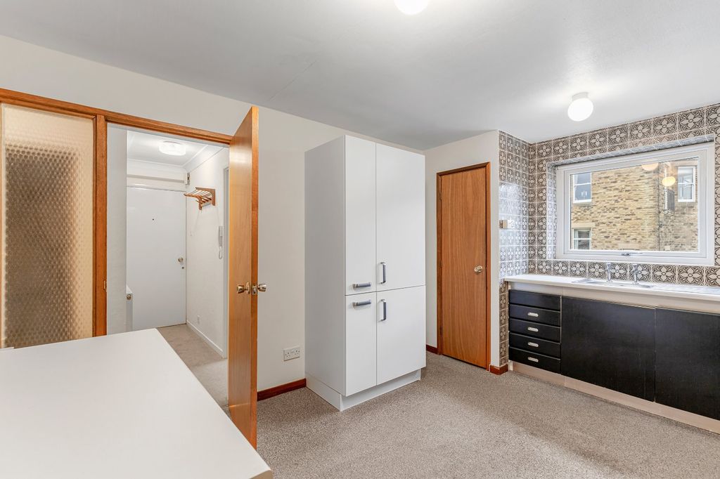 Property photo 3 of 15 Picture 3