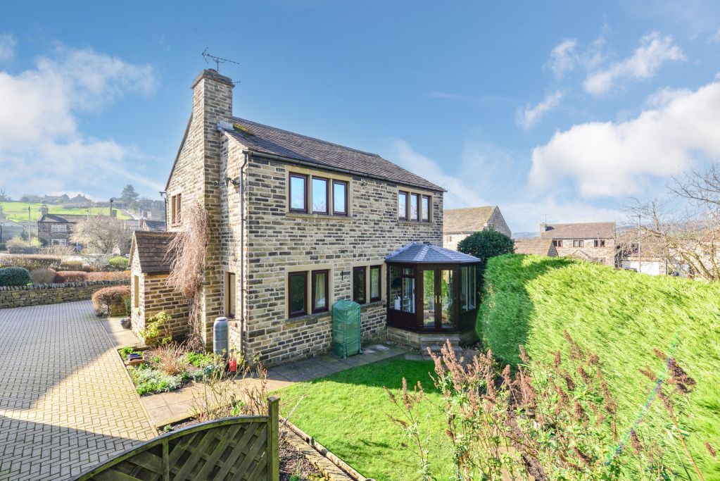 Property photo 1 of 32 Exterior