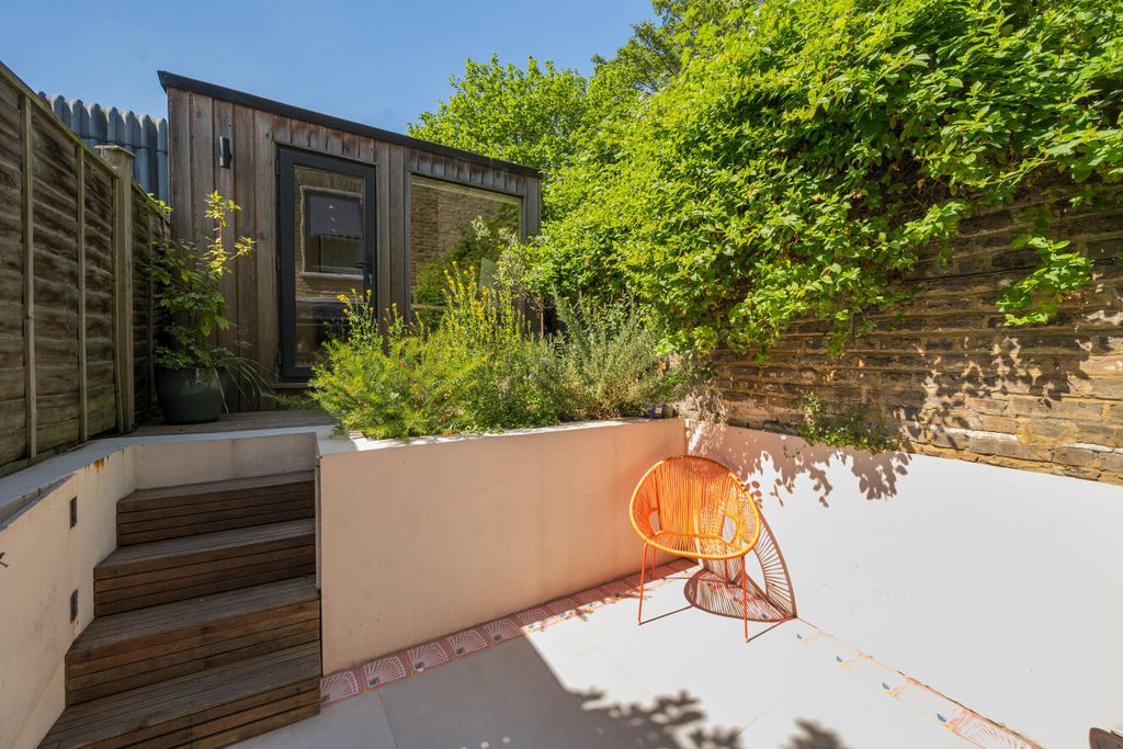 Property photo 3 of 21 1451528-34-69Ef58...