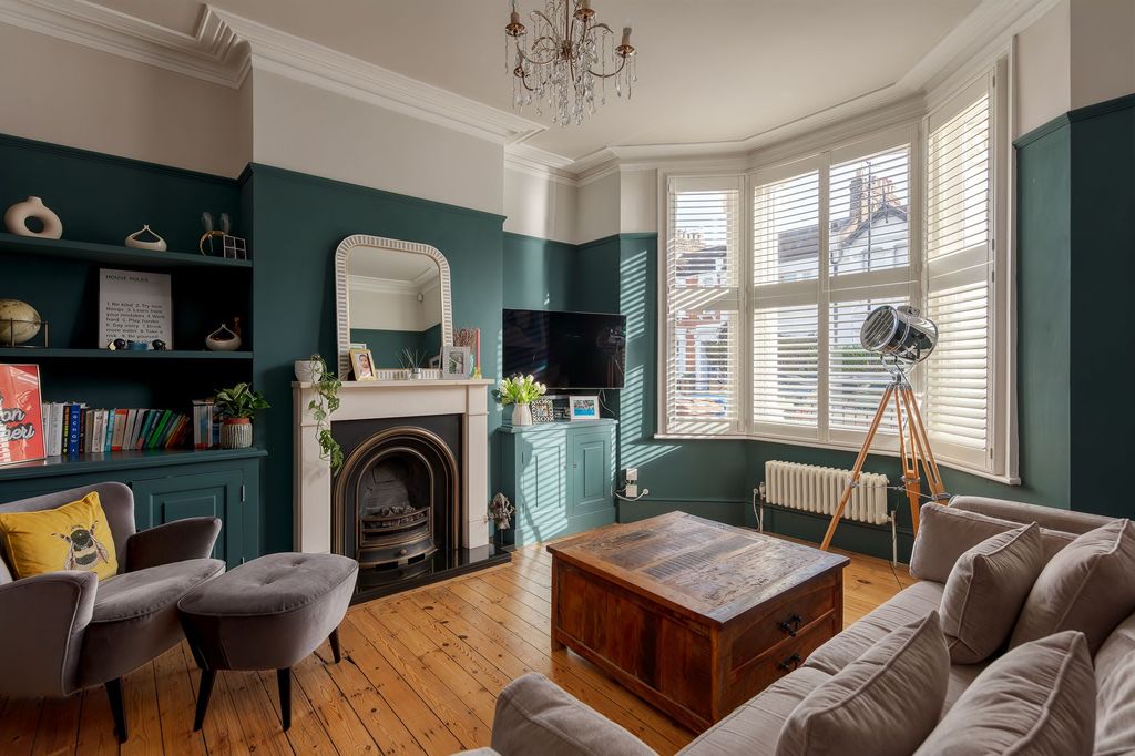 Property photo 2 of 22