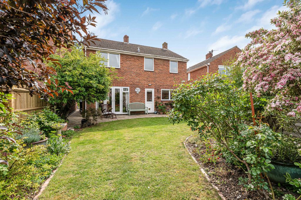 Property photo 1 of 14