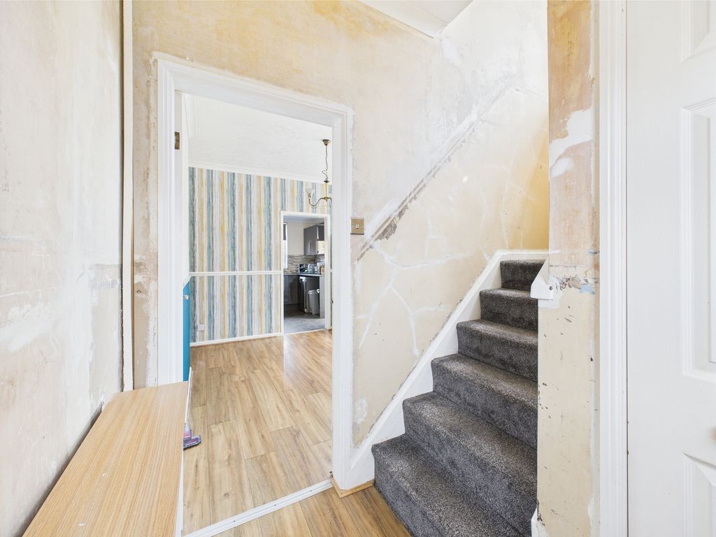 Property photo 2 of 30