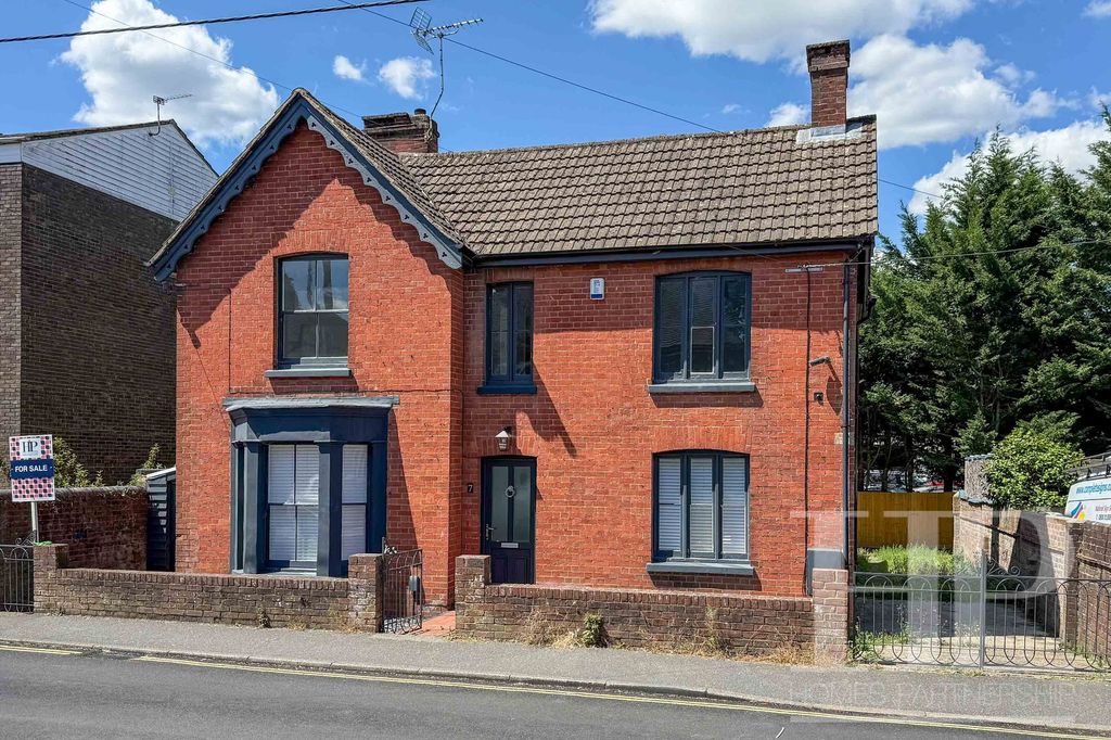 Property photo 1 of 30