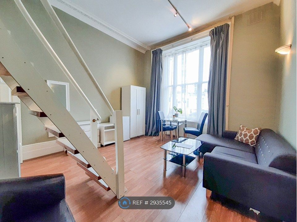 Property photo 2 of 30
