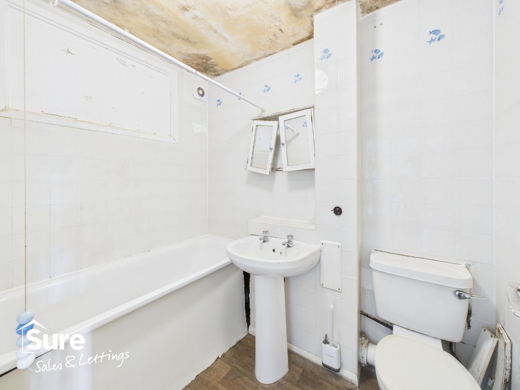 Property photo 3 of 9 4386423