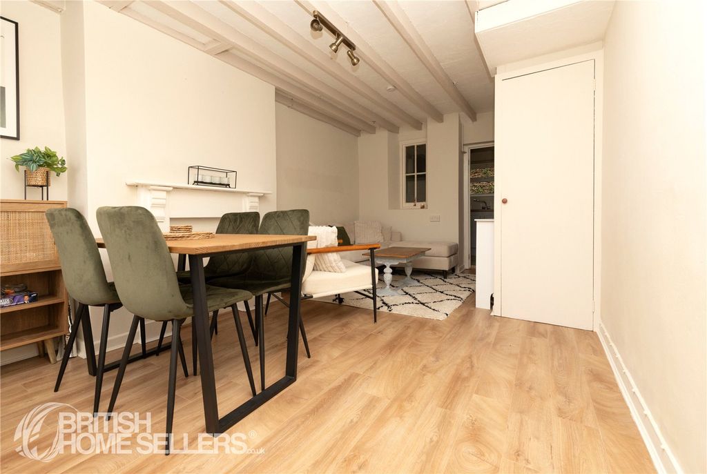 Property photo 3 of 10 Picture No. 08