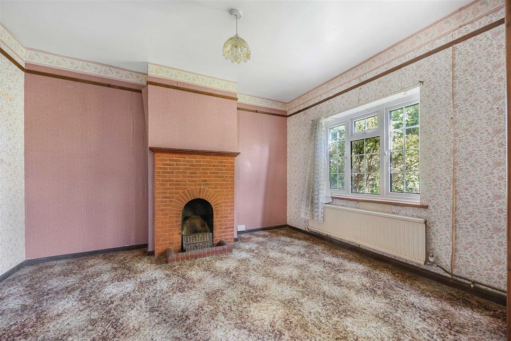 Property photo 3 of 23 21_79960.Jpg