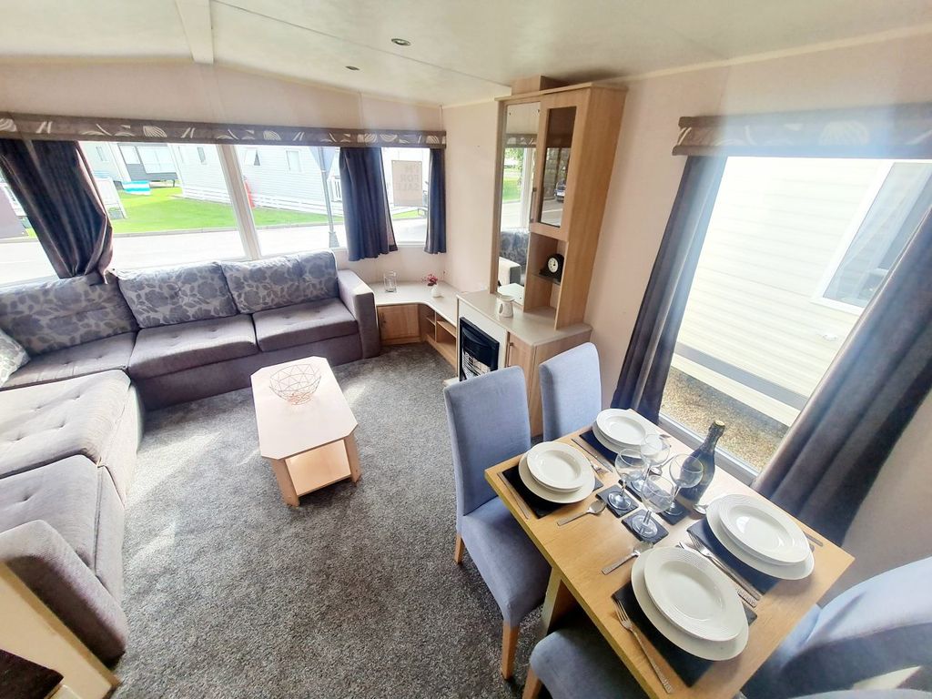 Property photo 1 of 6 Delta Denbigh Deluxe 2011 Car0027623 87828023.Jpeg