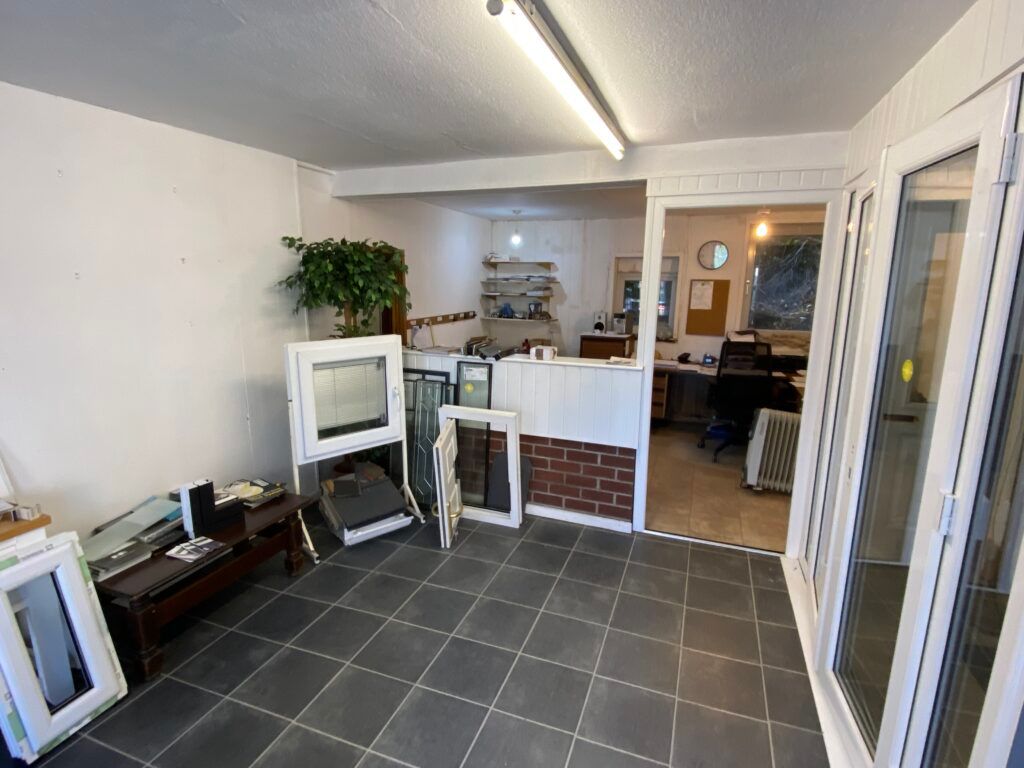 Property photo 3 of 7