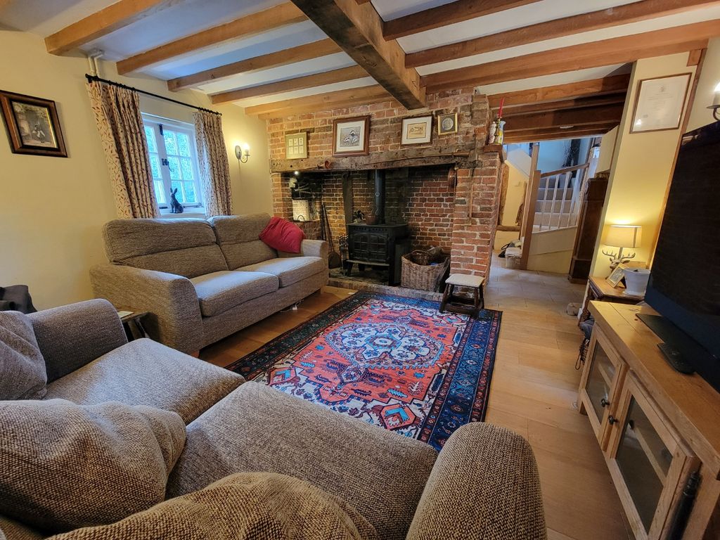 Property photo 2 of 25