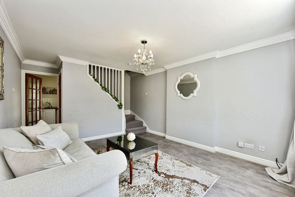 Property photo 3 of 20 Pbox-Img.Jpg