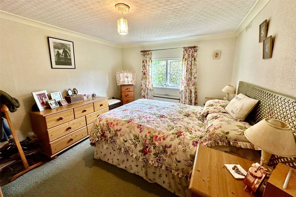 Property photo 3 of 16 Picture No. 02