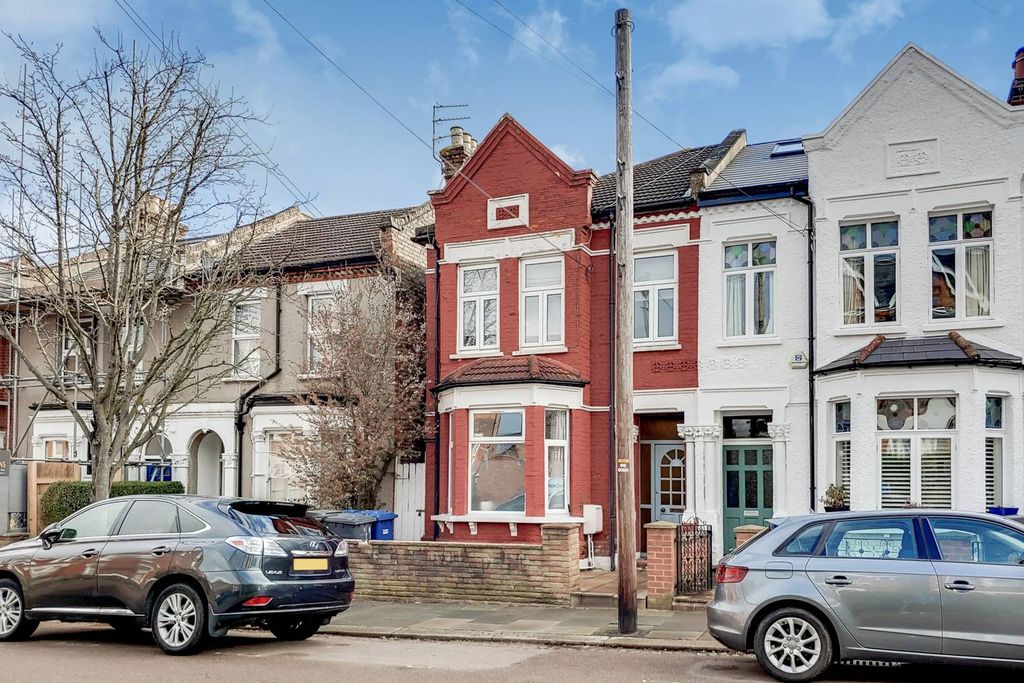 Property photo 1 of 10