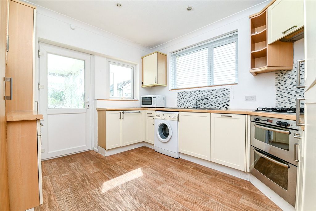 Property photo 2 of 15 Picture No. 04