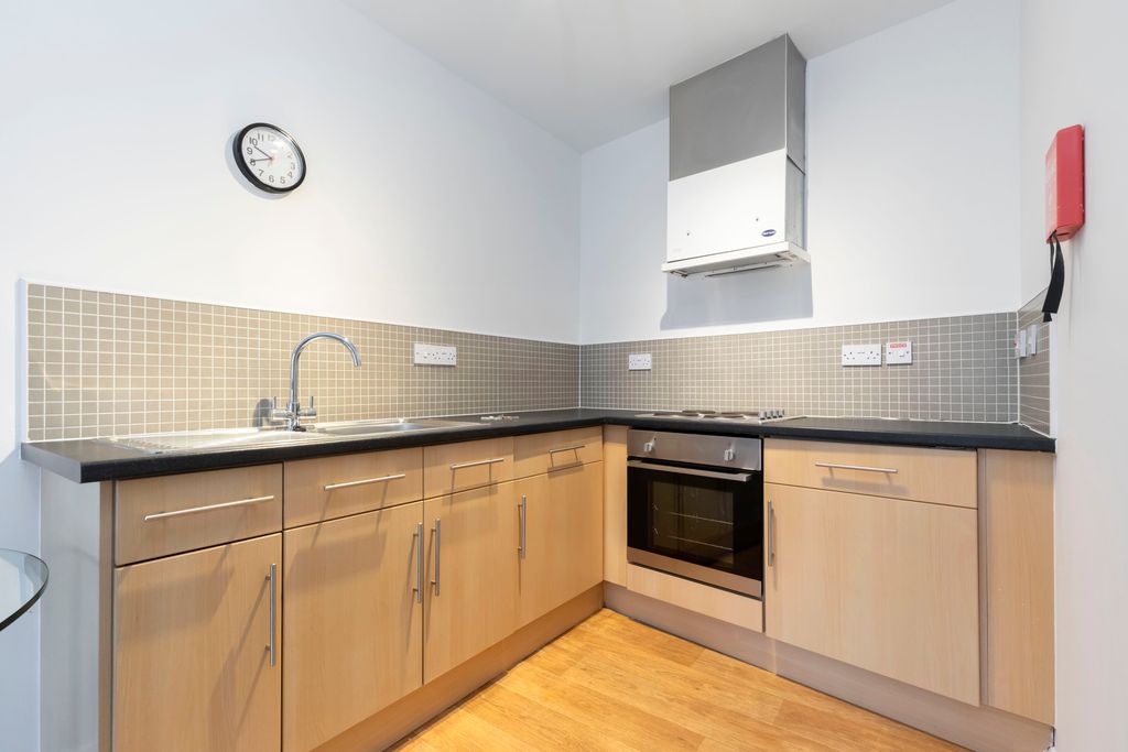 Property photo 3 of 7 _Jw_0377