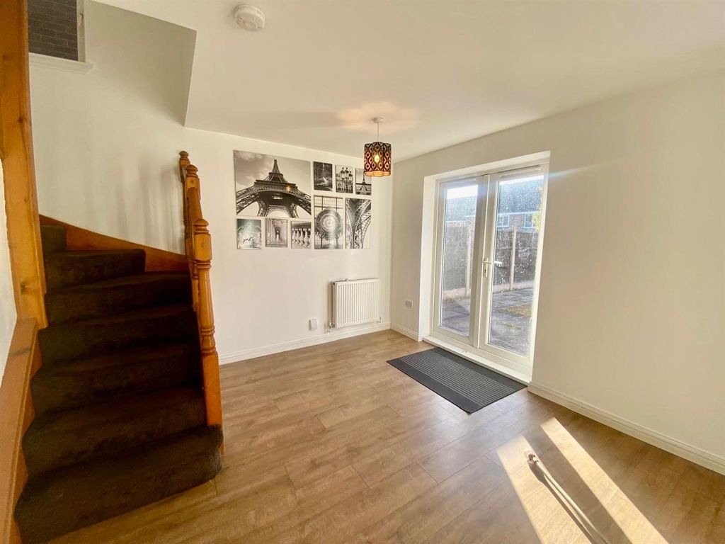 Property photo 3 of 11 Img-20251024-Wa0002.Jpg